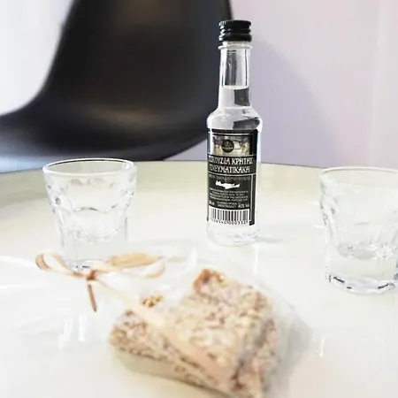 C-home In The Heart Of Chania 公寓